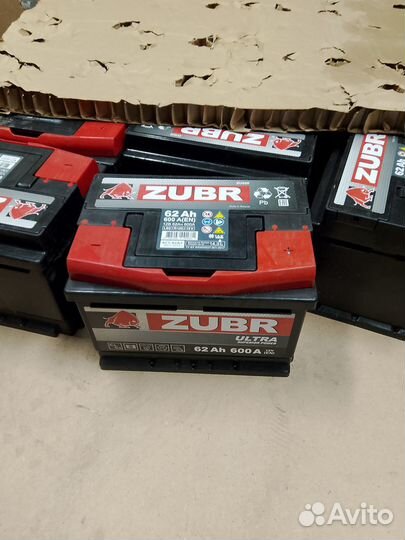 Аккумулятор zubr Ultra 12V 62 Ah обратная +справа
