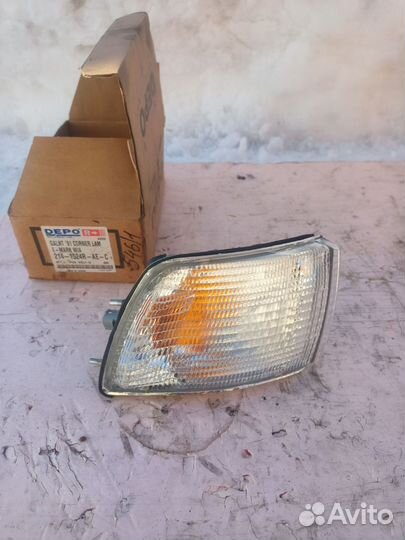 Поворотник левый правый Mitsubishi Galant 6