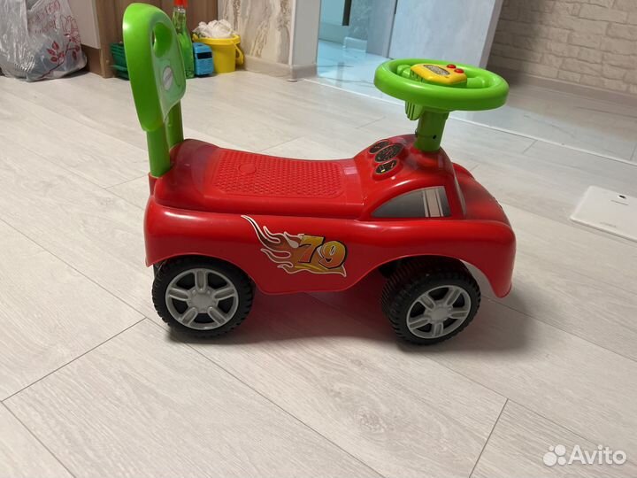 Детская машинка каталка
