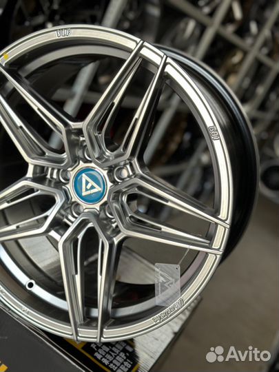 Диски Wheelegend VLF-G01 R18 8.5j et+42 5*112