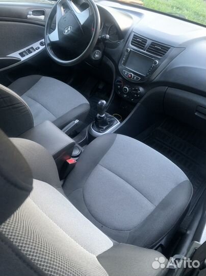 Hyundai Solaris 1.4 МТ, 2011, 138 000 км