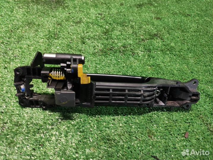 Ручка наружная двери передней левой Toyota Auris