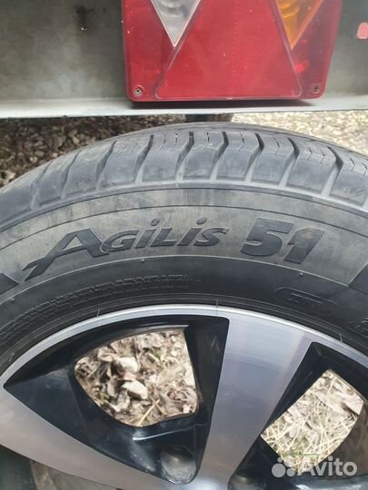 Michelin Agilis 51 215/65 R16C 106T