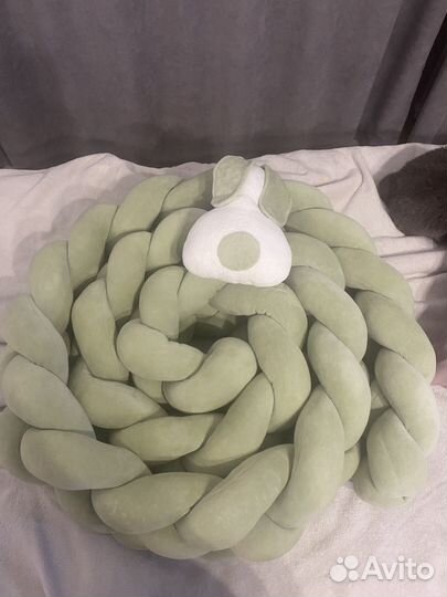 Бортик косичка в кроватку