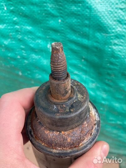 Амортизатор задний Ford Explorer 2005-2011