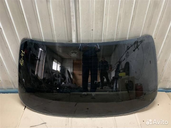 Стекло заднее toyota corolla AE100