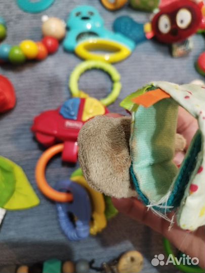 Погремушки пакетом tiny love chicco lilliputiens