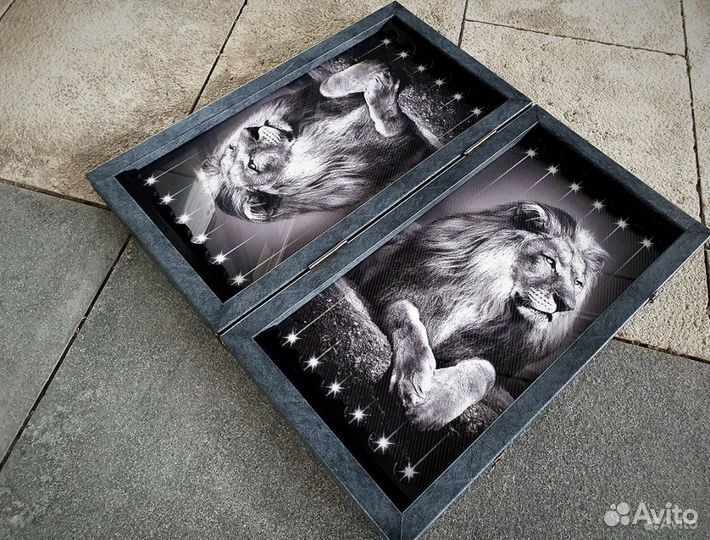 Нарды стеклянные. Лев