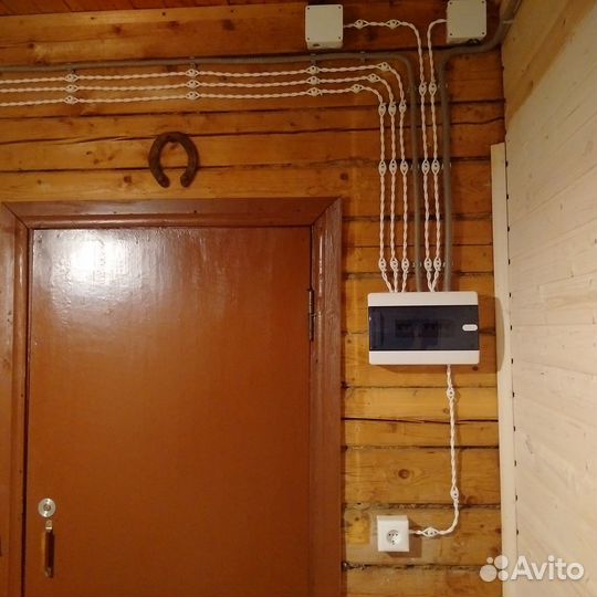 Электрик в день обращения.Работаю один