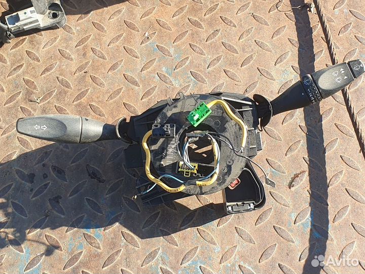 Ford Focus1 блок подрулевых переключателей в сборе