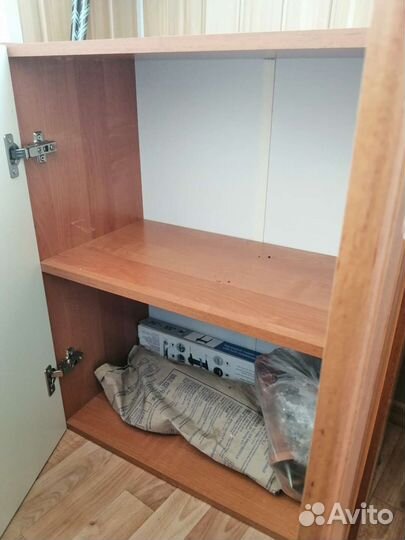 Кухонный навесной шкаф бу