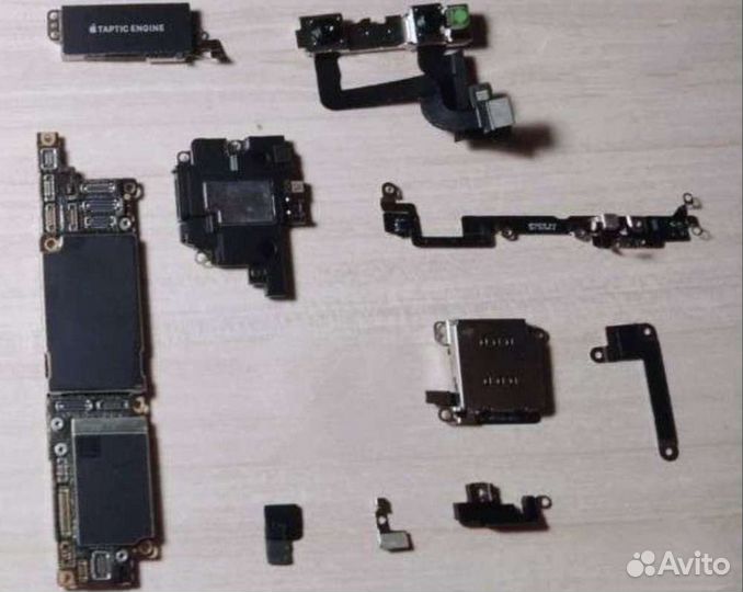 iPhone xr на запчасти