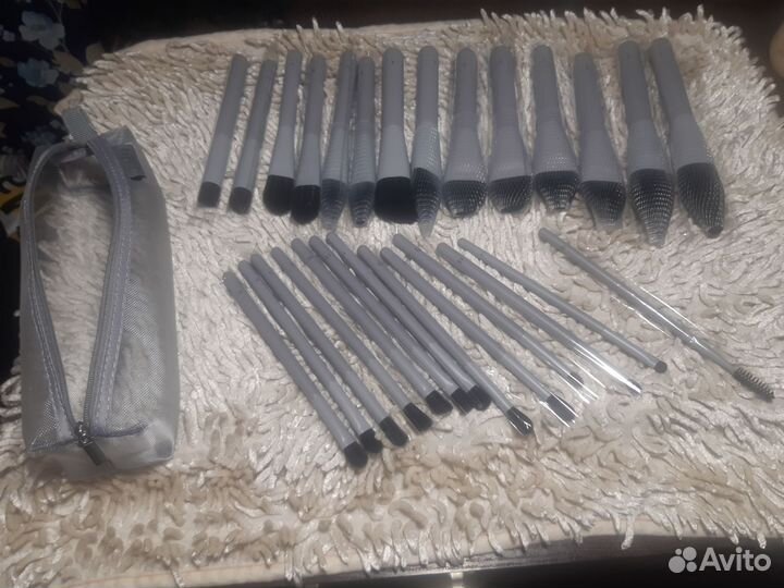 Набор кистей для макияжа