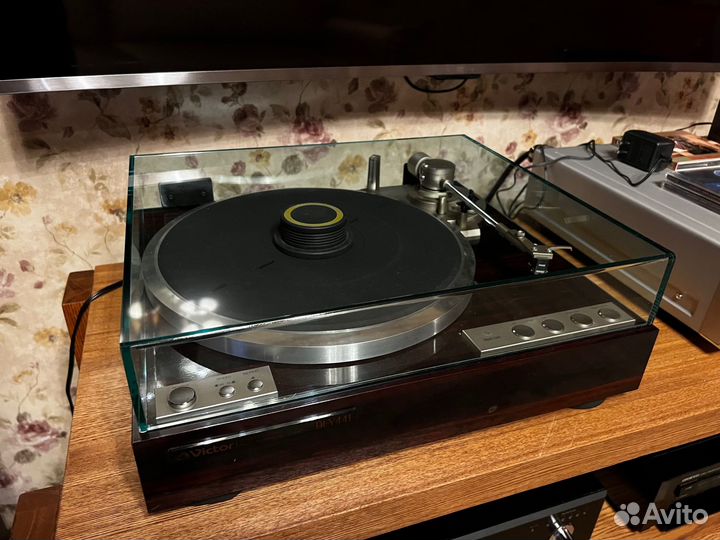 Виниловый проигрыватель Victor QL-Y44F