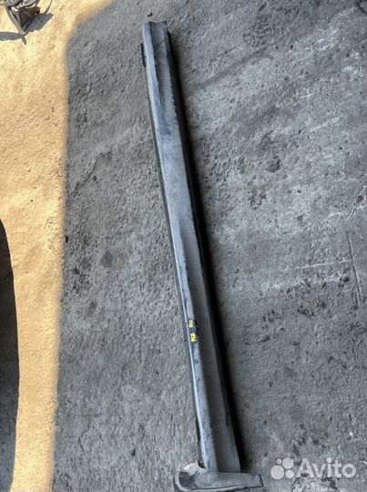 Накладка порога порог правый Mitsubishi ASX