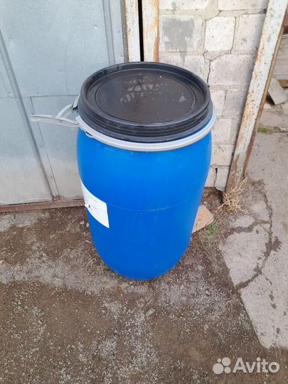 Бочка пластиковая 200 литров