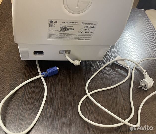 Монитор LG Flatron 775 FT