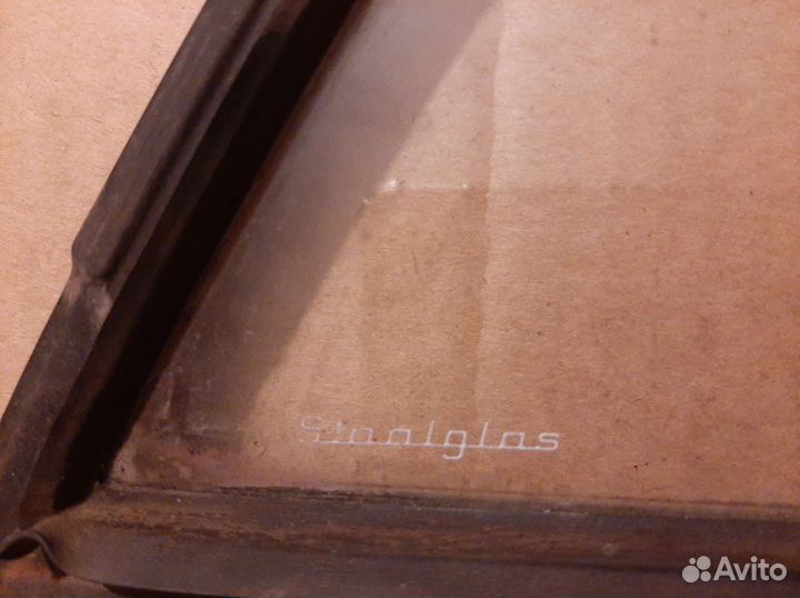 Стекло двери Ваз