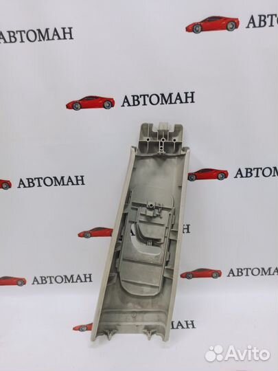 Обшивка стойки средняя левая Nissan Qashqai (J10)