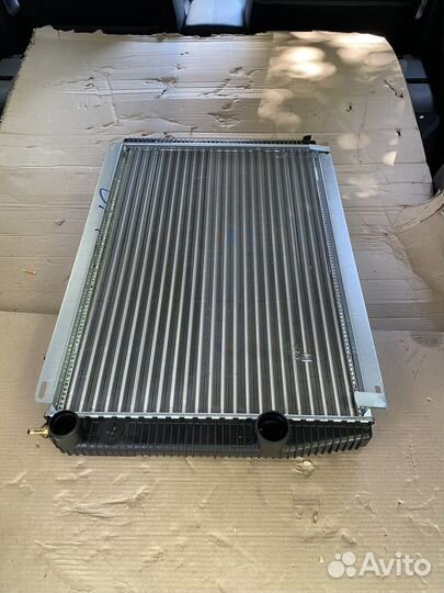 Радиатор охлаждения УАЗ 3163 Патриот (Китай)
