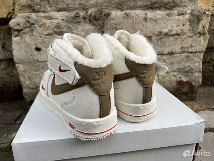 Зимние Nike Air Force 1 Mid с мехом