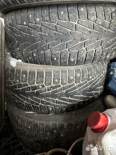 Hankook AH11 285/60 R18