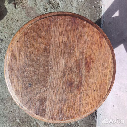 Табурет дубовый