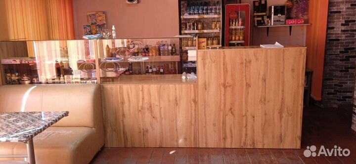 Барная стойка,витрина