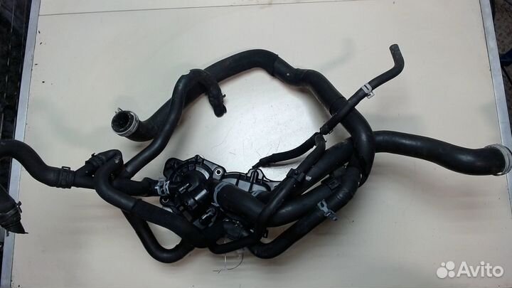 Насос водяной Skoda Fabia, 2021