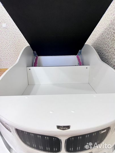 Детская кровать машина с подсветкой