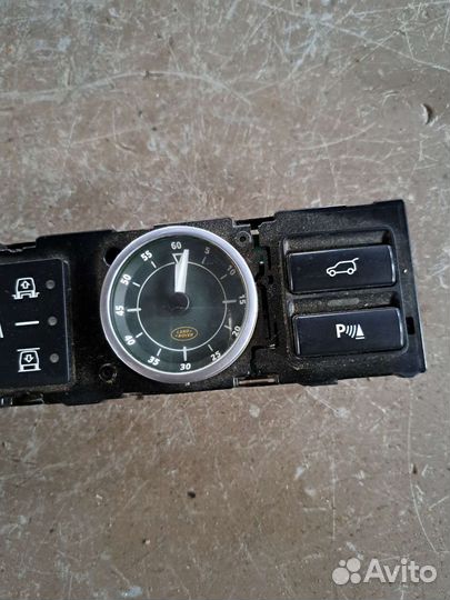 Блок кнопок подвески на Range Rover Vogue