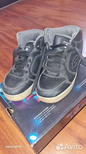 Кроссовки детские