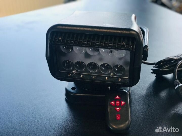 Прожектор светодиодный с дистанционным управлением