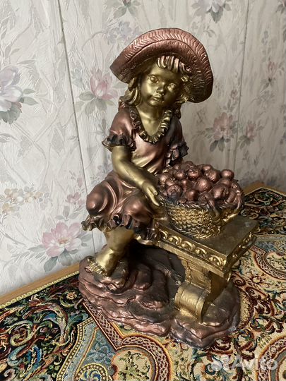 Статуэтка фигурка