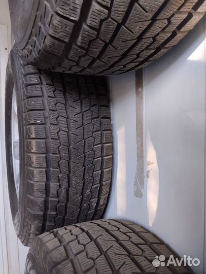 Yokohama Ice Guard G075 265/65 R17
