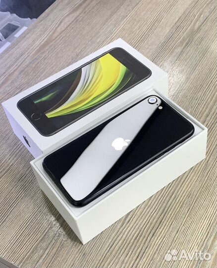 iPhone SE (2020), 64 ГБ