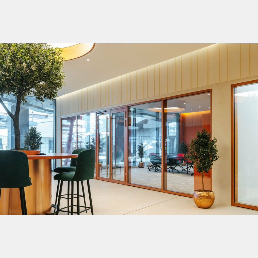 1-к. квартира, 42 м², 31/50 эт.