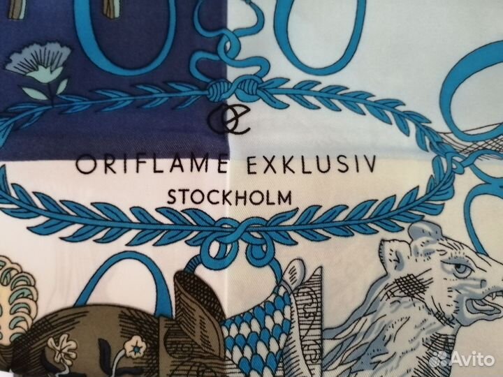 Женский шелковый платок в упаковке