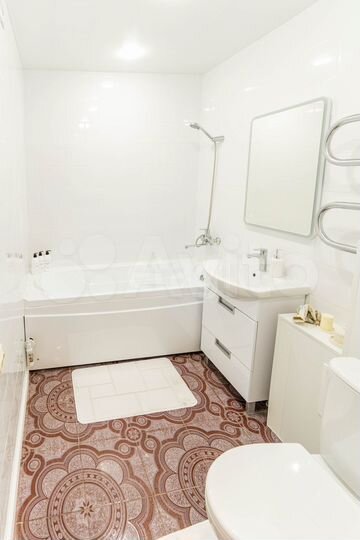 2-к. квартира, 83,7 м², 2/5 эт.