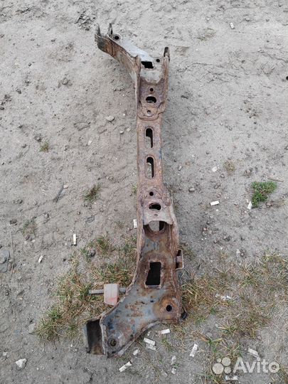 Задний подрамник Киа Сид 1