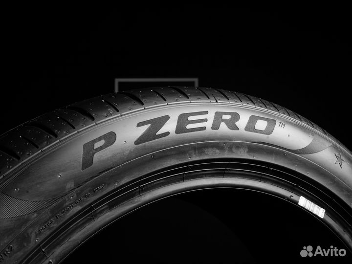 Pirelli P Zero PZ4 255/45 R20 и 285/40 R20 112Y