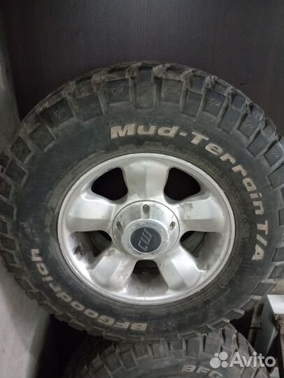 Michelin 4X4 A/T 265/75 R16