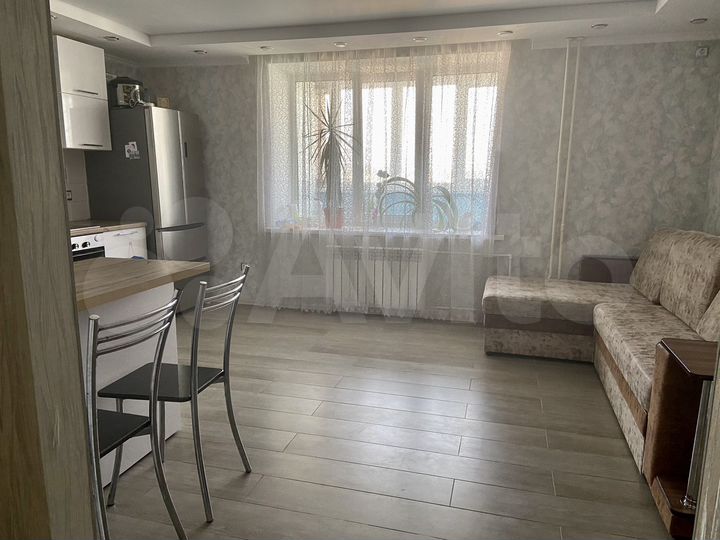 3-к. квартира, 82 м², 11/16 эт.