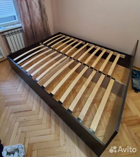 Кровать двухспальная