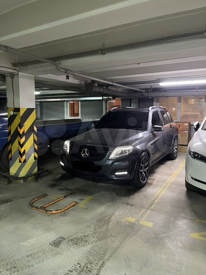 Машиноместо, 18 м²