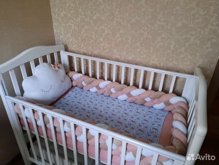 Бортик коса в кроватку