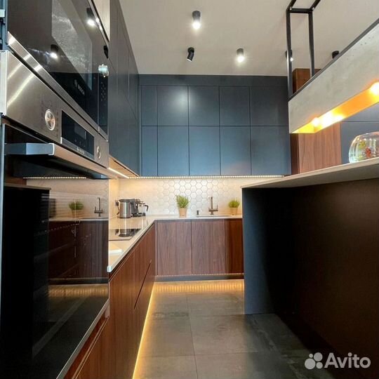 Кухонный гарнитур угловой в потолок на заказ