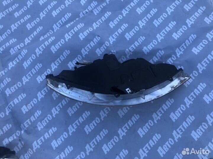 Фара левая Peugeot 308