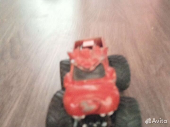 Машинка hot wheels monster truck