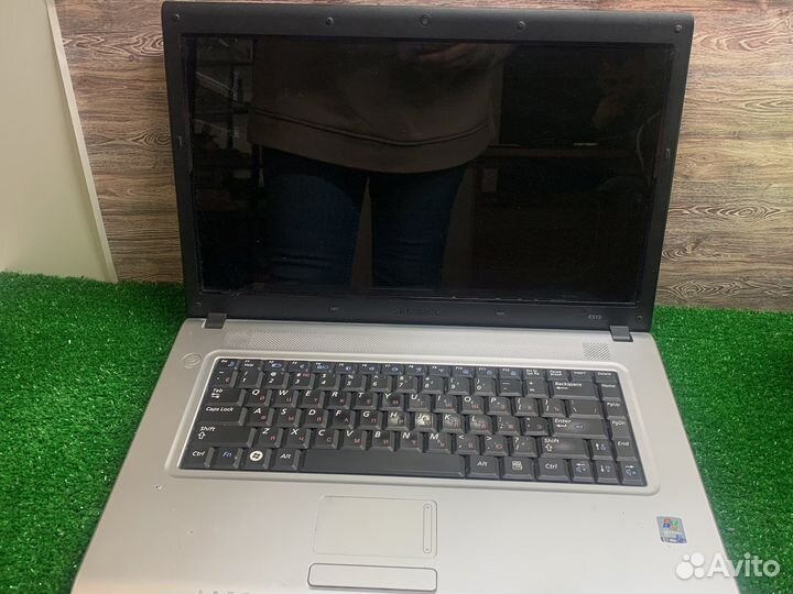 Ноутбук samsung r519
